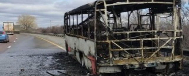 В Воронежской области на трассе М-4 «Дон» сгорел рейсовый автобус